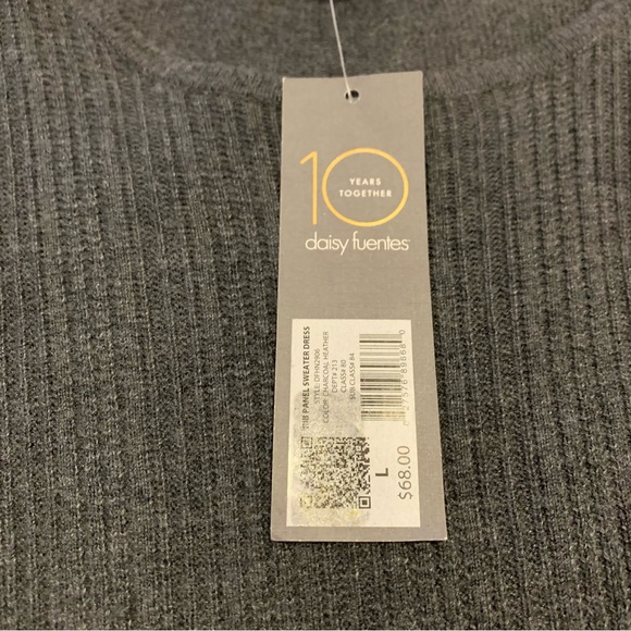 NWT Daisy Fuentes Gray Sweater Dress - Large - Picture 2 of 2